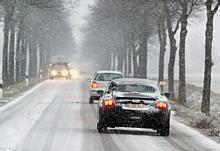 Verschneite Strassen und Eisglätte erschweren das Fahren im Winter. Foto: Auto-Reporter/Continental